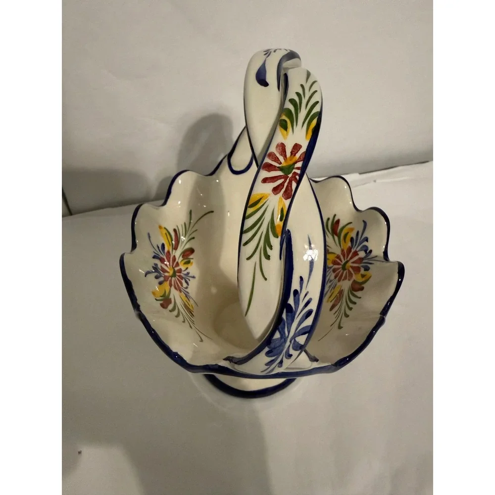 RCCL Portugal Hand Painted Ceramic Floral Basket Vase Twisted Handle Scalloped‎